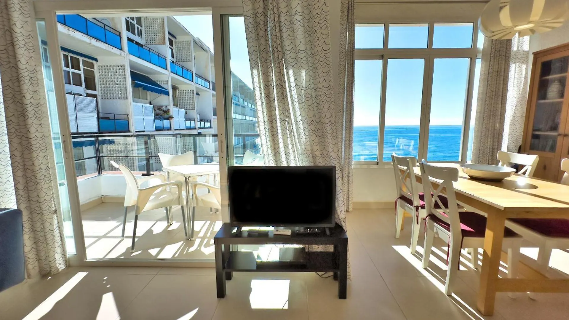 Skol 933 Fantastic Two Bedrooms On The 9Th Floor With Amazing Sea Views Marbella Apartmán