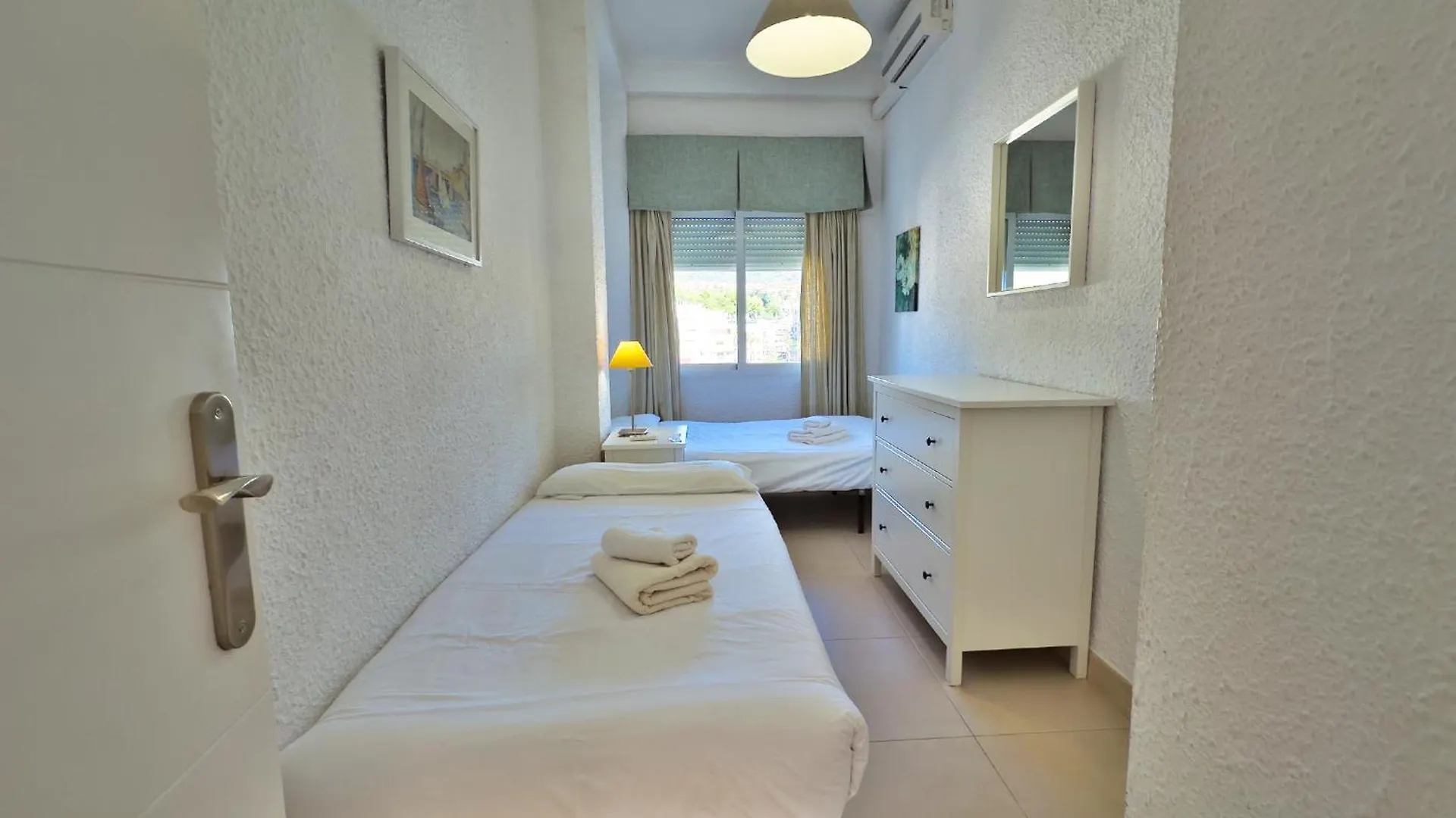 Apartment Skol 933 Fantastic Two Bedrooms On The 9Th Floor With Amazing Sea Views Marbella