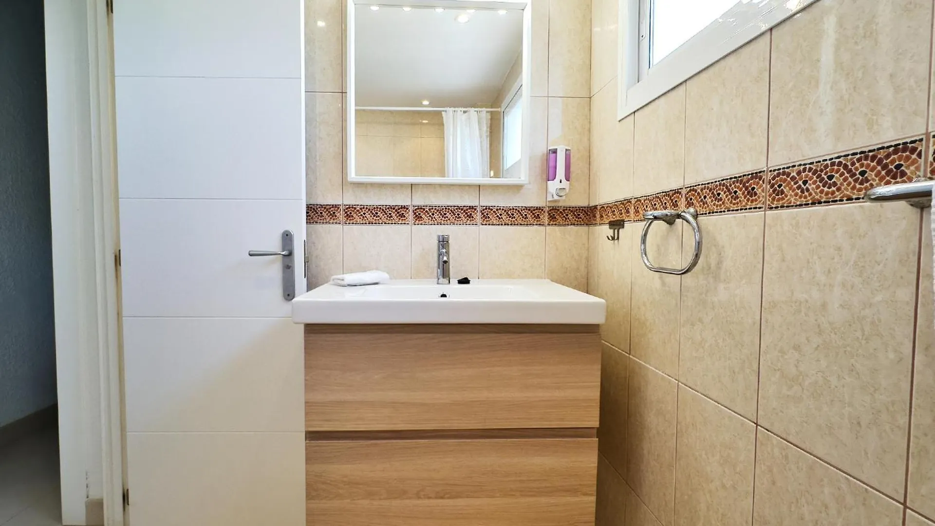 Skol 933 Fantastic Two Bedrooms On The 9Th Floor With Amazing Sea Views Marbella 0*,