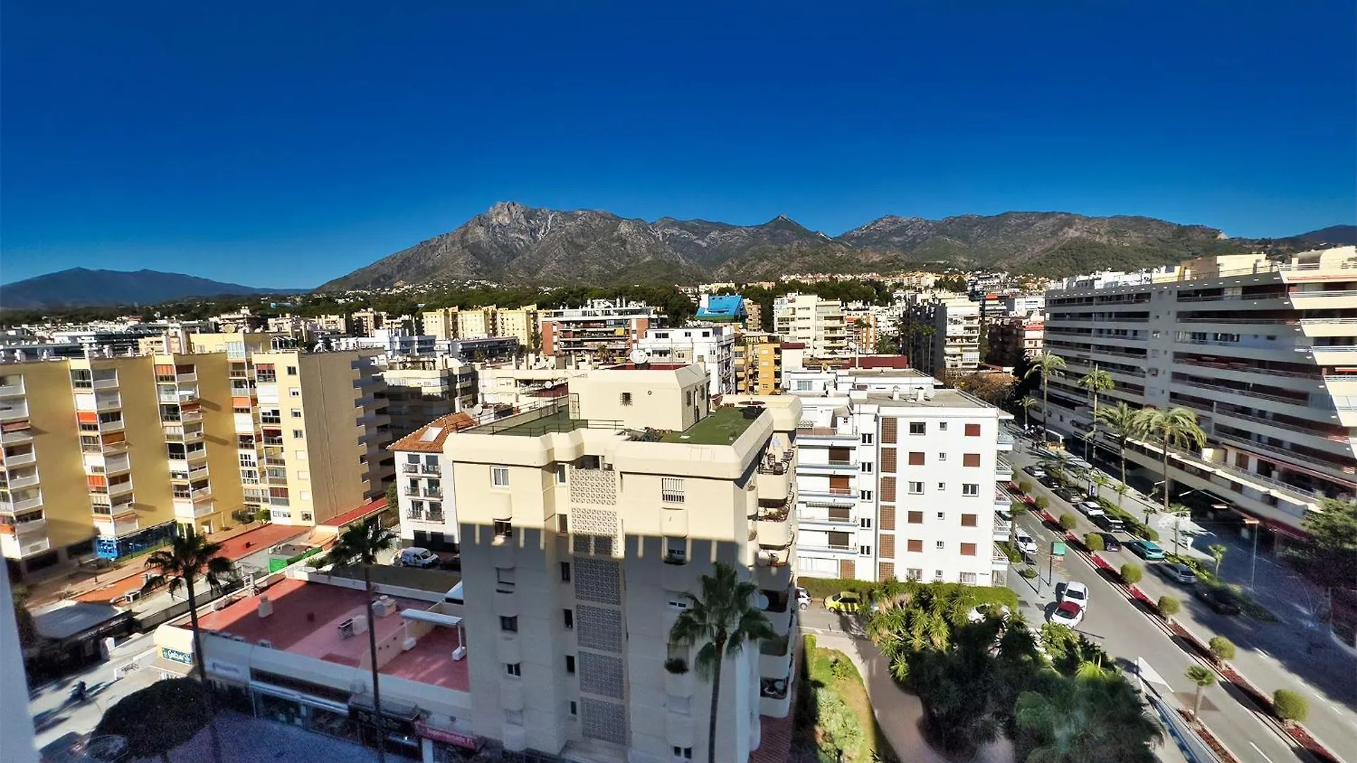 Apartamento Skol 933 Fantastic Two Bedrooms On The 9Th Floor With Amazing Sea Views Marbella España